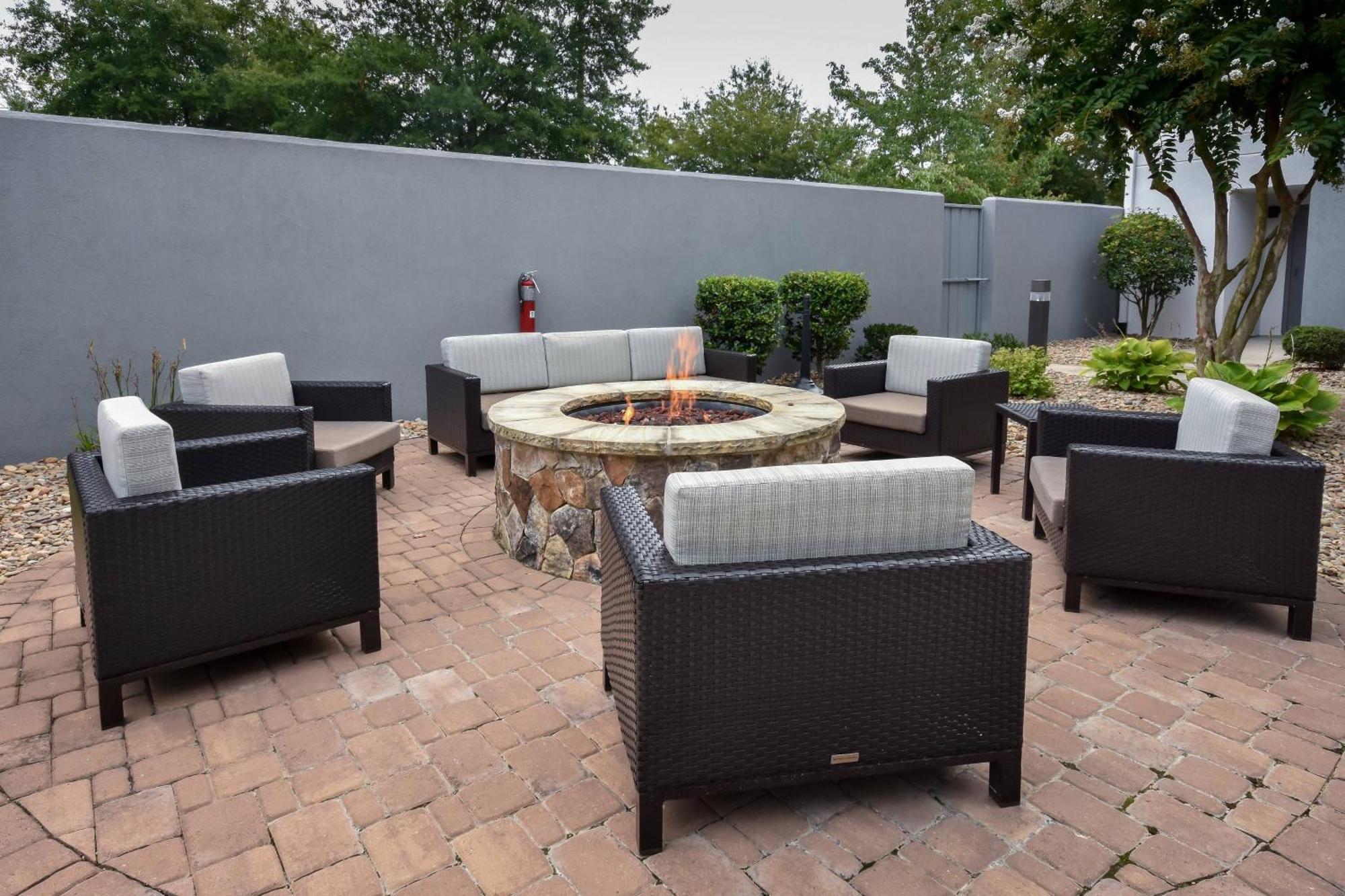 Hotel Courtyard By Marriott Charlotte 3*